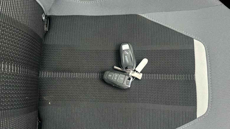 Vauxhall Mokka 100kW Elite Premium 50kWh 5dr Auto Electric Hatchback